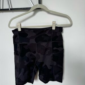 GAP Black Camouflage Bike Shorts